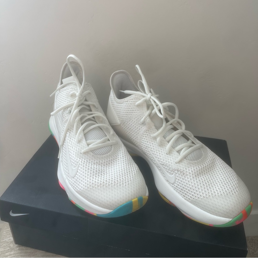 LeBron Witness 4 EP “White Multi Camo”